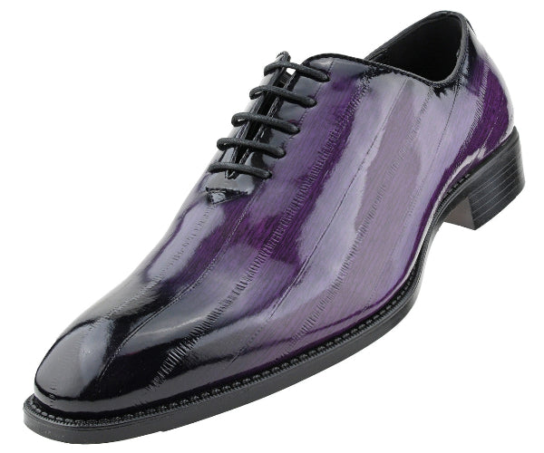Make a statement with the Brayden Two‑Tone Exotic Oxford—bold men’s dress shoes with faux‑exotic print, ombre toe, and sleek style for parties and special events.