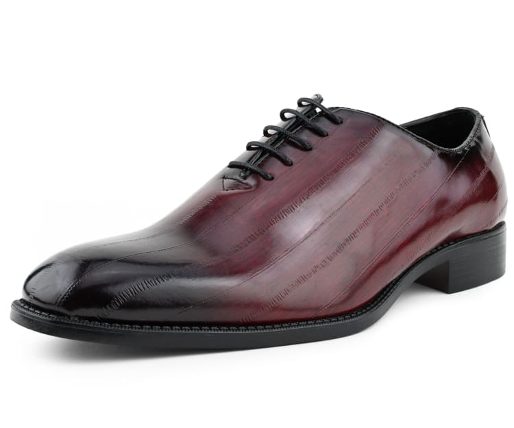 Make a statement with the Brayden Two‑Tone Exotic Oxford—bold men’s dress shoes with faux‑exotic print, ombre toe, and sleek style for parties and special events.