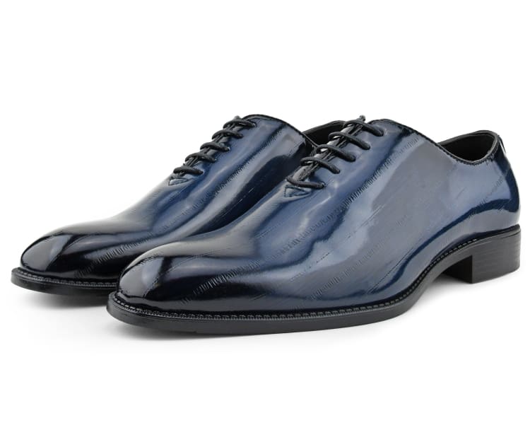 Make a statement with the Brayden Two‑Tone Exotic Oxford—bold men’s dress shoes with faux‑exotic print, ombre toe, and sleek style for parties and special events.